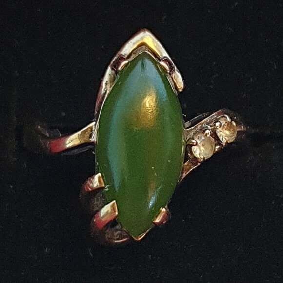Precious Vintage 10K Yellow Gold Marquise Nephrite Jade & Diamond Cocktail Ring - Picture 1 of 12